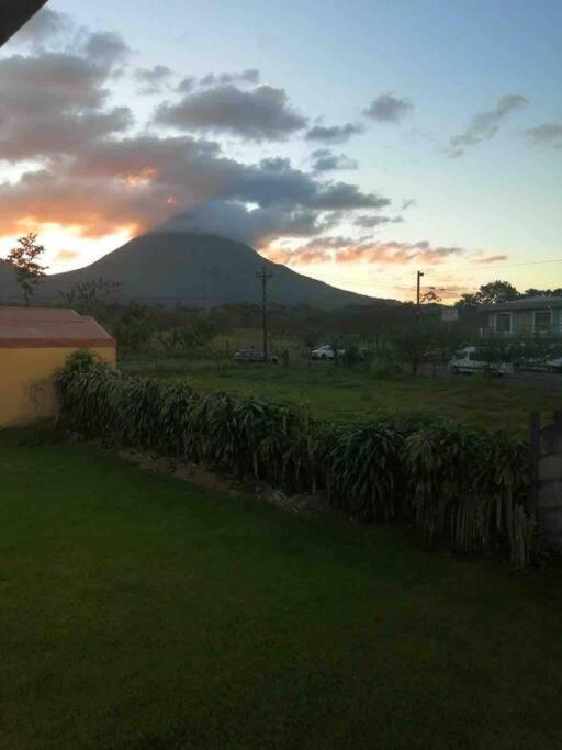 Apartamento Vista Al Arenal Apartment La Fortuna Luaran gambar